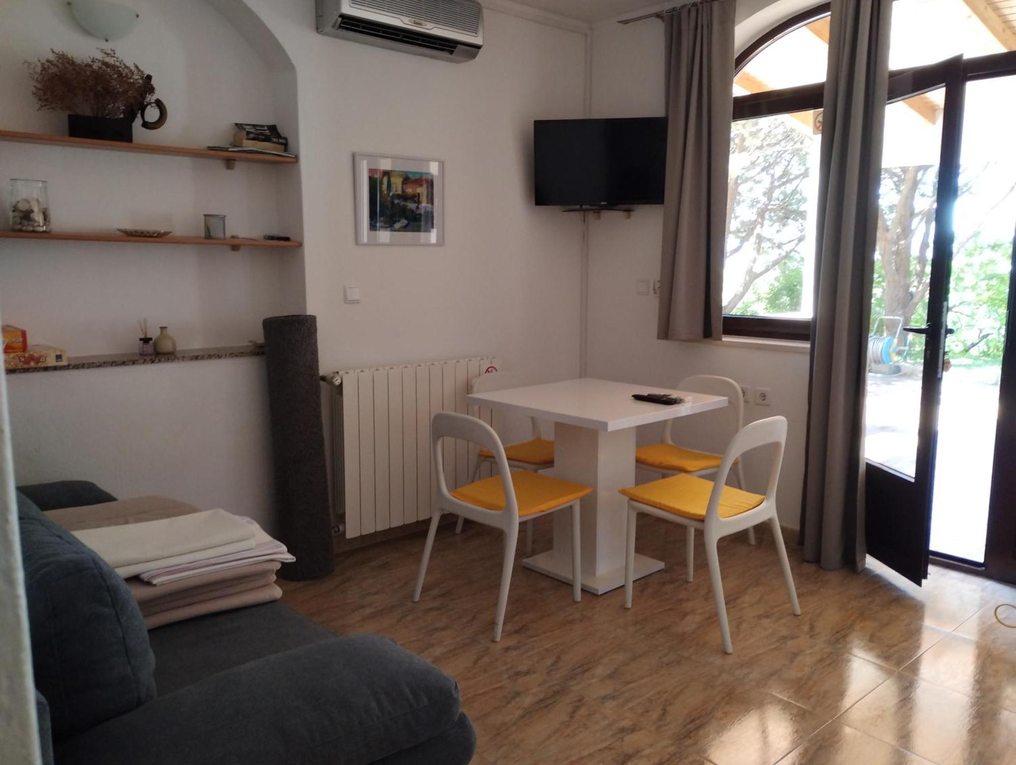 Marlin Apartment